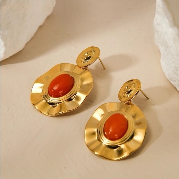 ◾️18K Gold Plated Natural Orange Sunstone Earrings - Picture 5 of 6